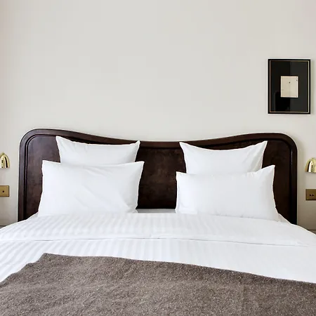 Hotel Rochechouart - Orso